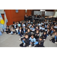 Festejos por el Día de la Bandera con los niños de Jardín